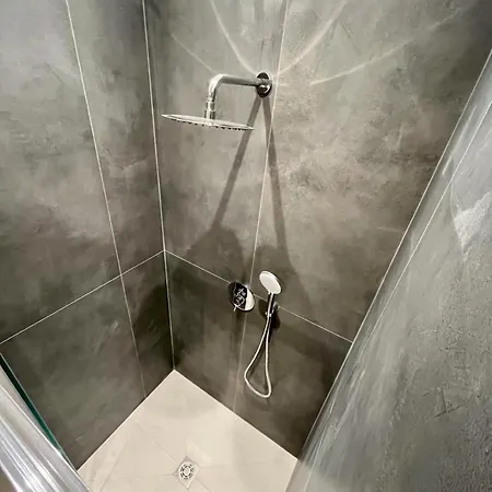 R6 Modern House - Metro M1 Duomo-nolo-centrale Apartman Milánó