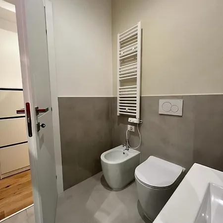 Apartman R6 Modern House - Metro M1 Duomo-nolo-centrale *